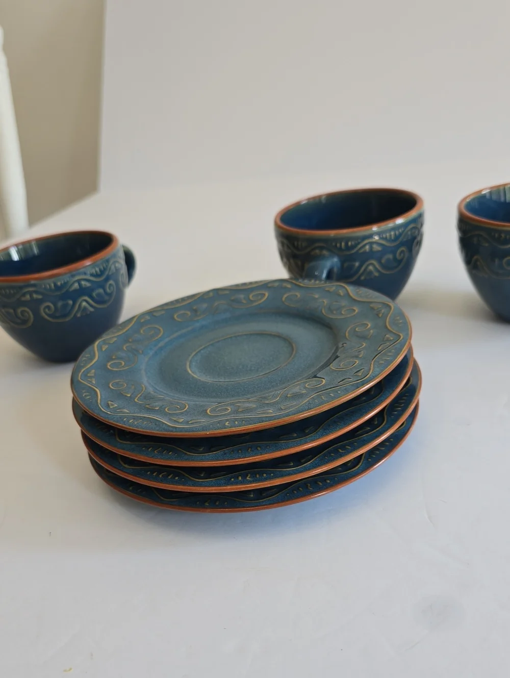 Pier 1 Set Of 4 Tunisia Cups Saucers Stoneware Blue Scroll Pattern Retired